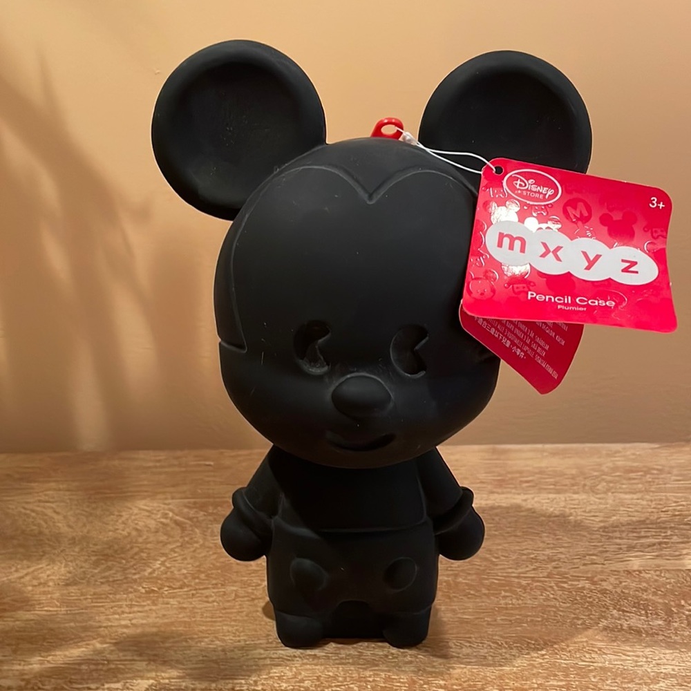NWT Disney Mickey Mouse Pencil Case